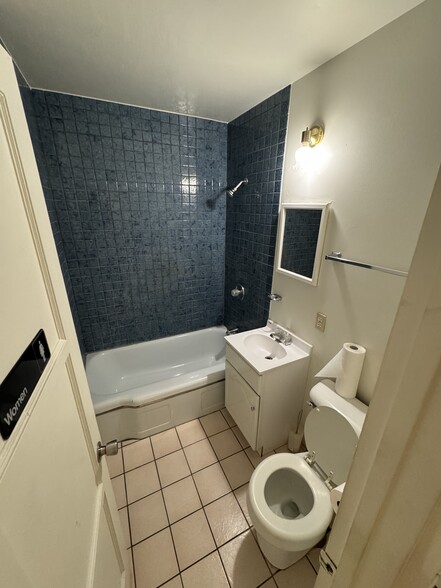 More Photos Of 757 E San Bernardino Rd, Covina Land For Lease