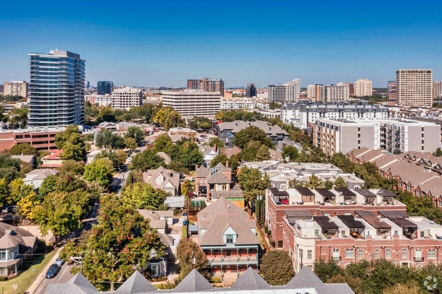 More Photos Of 2707 State St, Dallas Office Residential For Lease