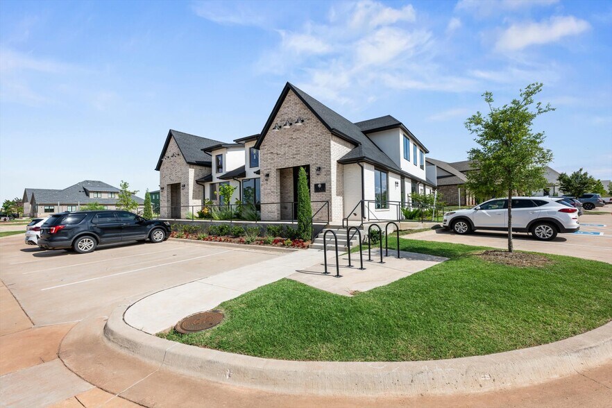 More Photos Of 3165 N Sooner Rd, Edmond Office For Sale