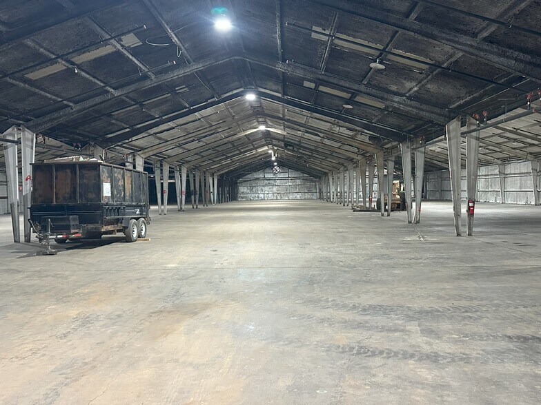 More Photos Of 1313 Frazier St, Athens Warehouse For Sale