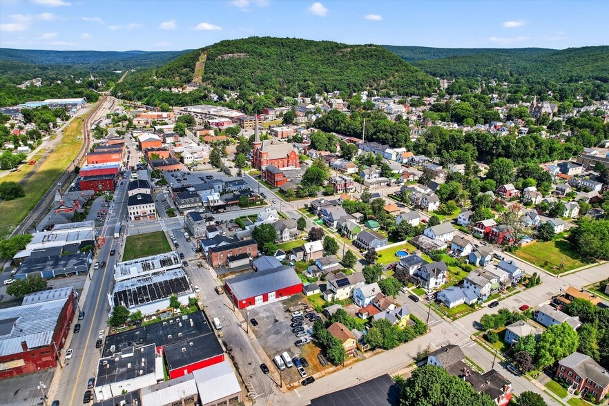 More Photos Of 98 Front St, Port Jervis Warehouse For Sale