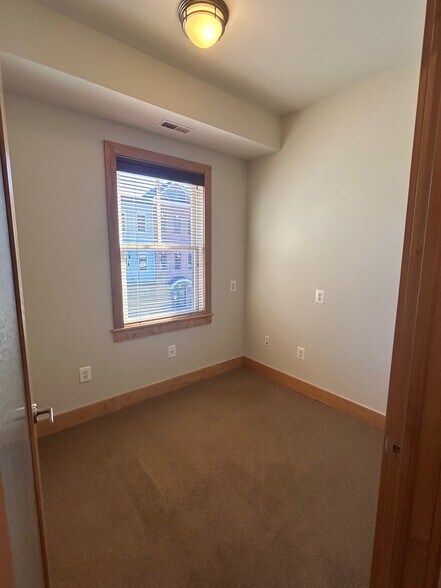 More Photos Of 7520 Main St, Sykesville Office For Lease