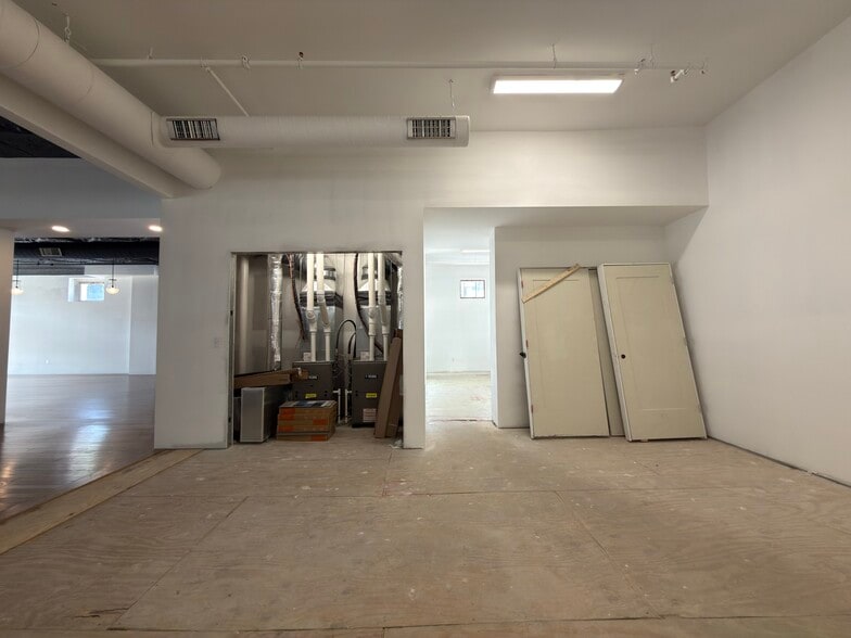 More Photos Of 41 South St, Glens Falls Storefront Retail Residential For Lease