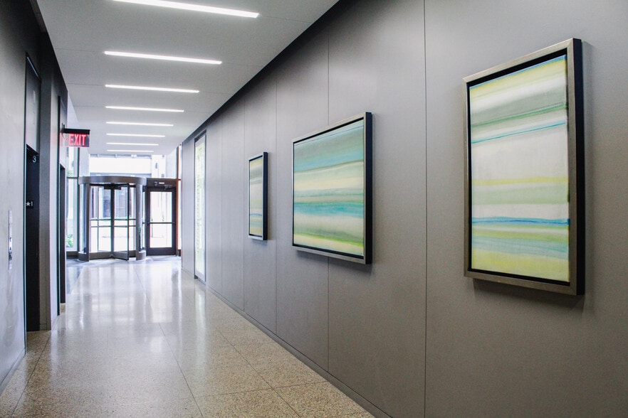 More Photos Of 202 S Michigan St, South Bend Office For Lease