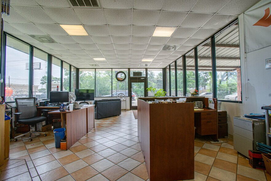 More Photos Of 21123 Rhodes Rd, Spring Auto Repair For Sale
