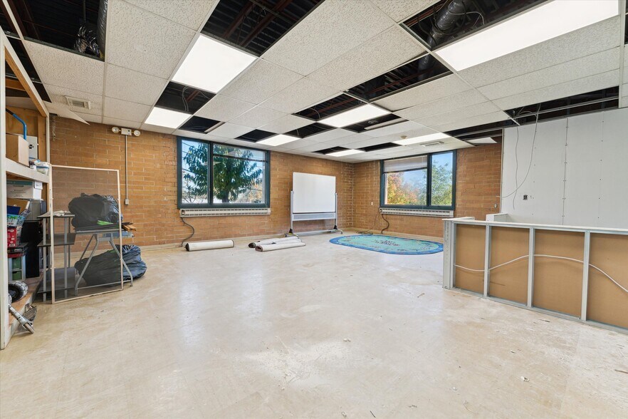 More Photos Of 3333 Brecksville Rd, Richfield Office For Lease