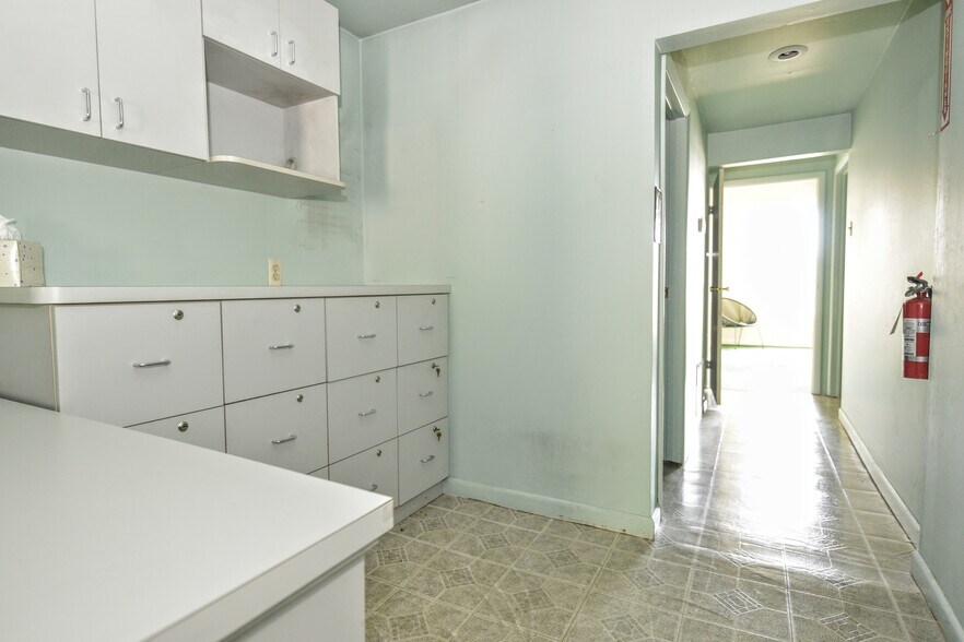 More Photos Of 276 State Rt.94, Vernon Medical For Lease