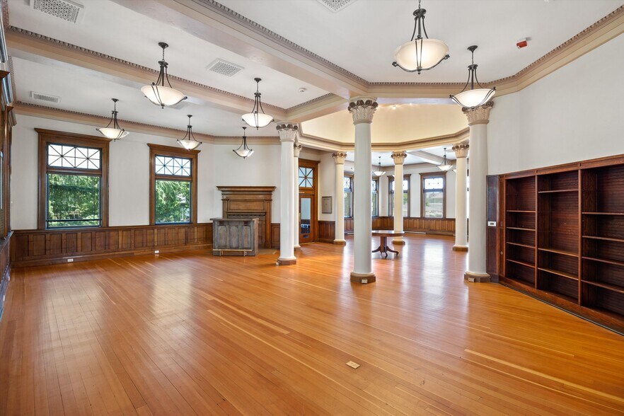 More Photos Of 909 Jefferson St, Red Bluff Specialty For Sale