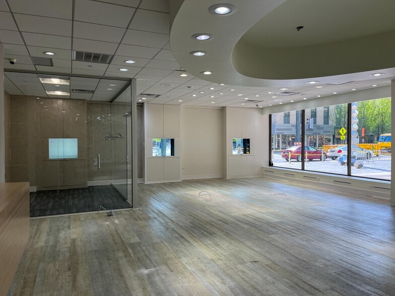 More Photos Of 101 1st Ave SW, Rochester Hotel For Lease