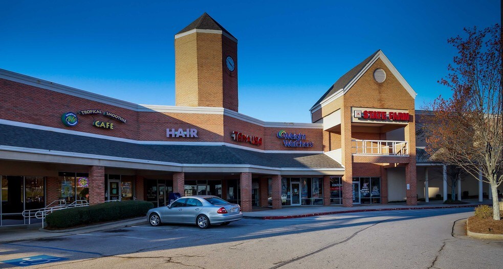 More Photos Of 909 Eagles Landing Pky, Stockbridge General Retail For Lease