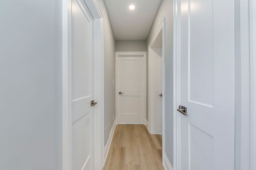 More Photos Of , Mississauga Multifamily For Sale