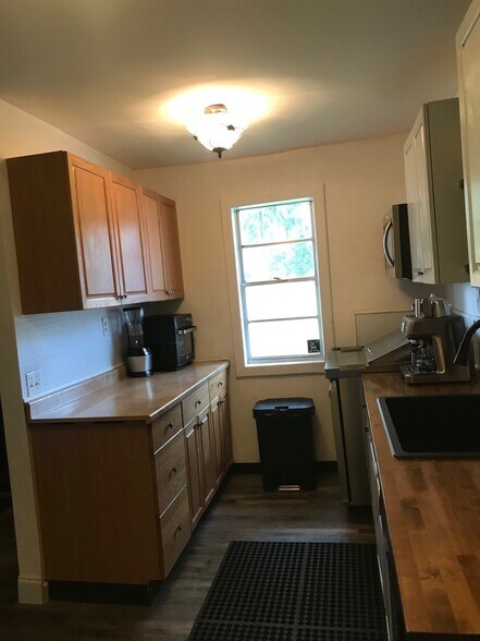 More Photos Of 3323 Saint Johns Ave, Palatka Office For Sale