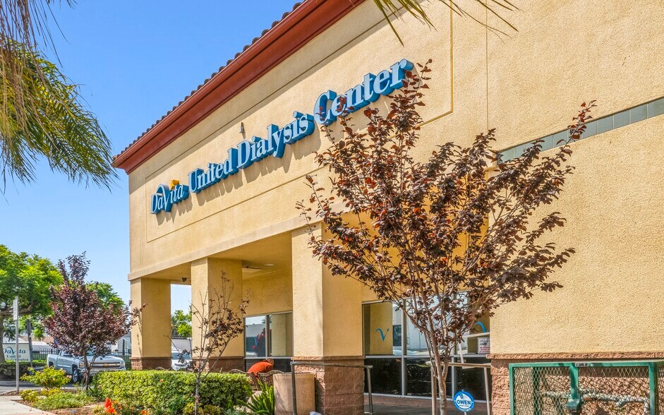More Photos Of 3111 Long Beach Blvd, Long Beach Medical For Sale