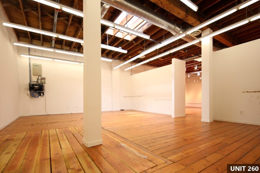 More Photos Of 430 Railway St, Vancouver Loft Creative Space For Lease