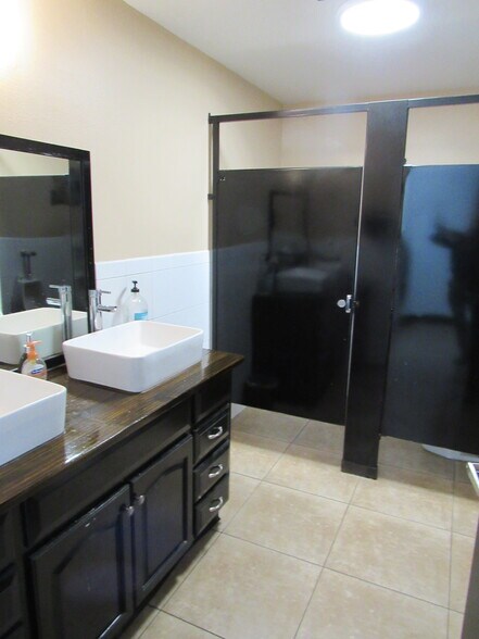 More Photos Of 435 W Orange Show Ln, San Bernardino Medical For Lease