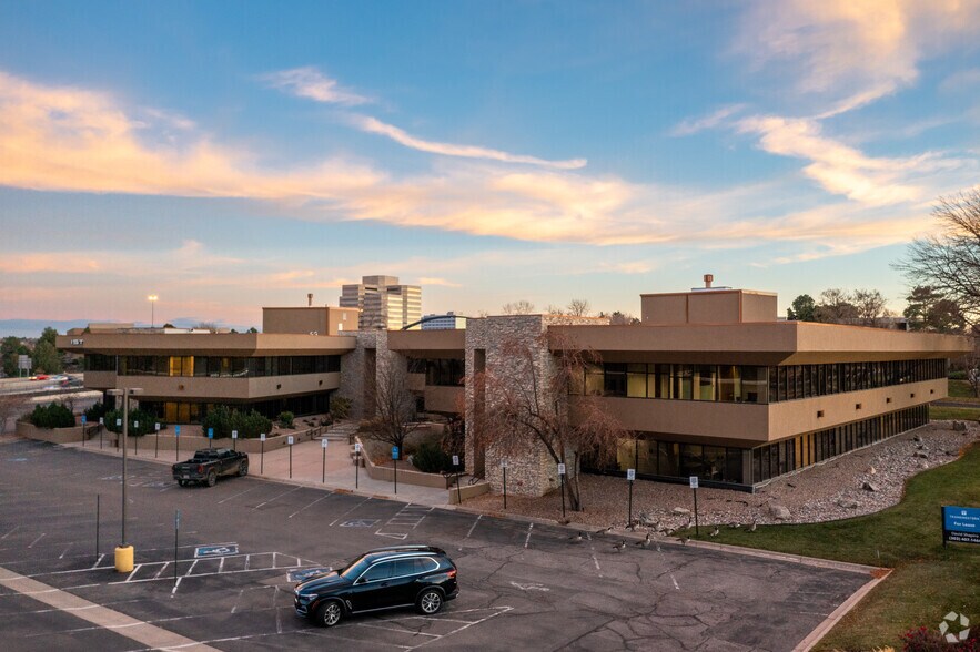 More Photos Of 5500 Greenwood Plaza Blvd, Englewood Office For Lease