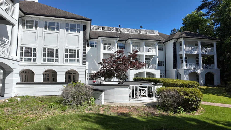 More Photos Of 5690 State Bridge Rd, Johns Creek Assisted Living For Sale