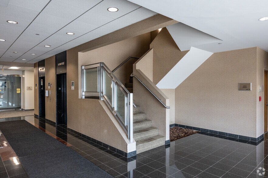 More Photos Of 99 Cherry Hill Rd, Parsippany Office For Lease