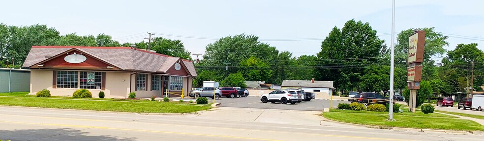 More Photos Of 21000 Ecorse Rd, Taylor Restaurant For Sale