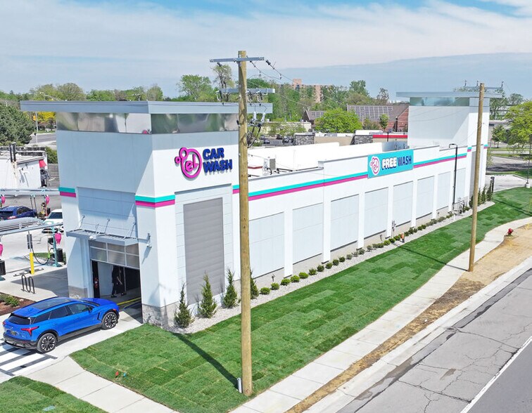 Primary Photo Of 28810 Northwestern Hwy, Southfield Carwash For Sale