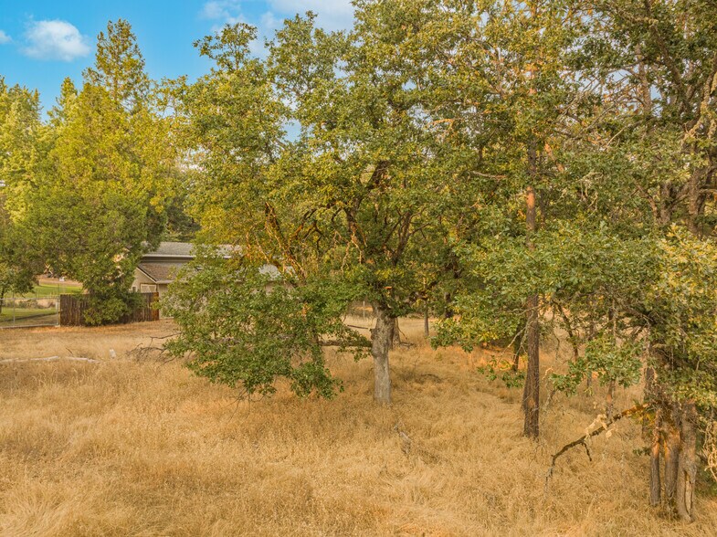 More Photos Of 323 Eric way, Grants Pass Land For Sale