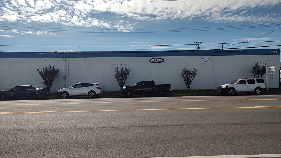 More Photos Of 12306 Los Nietos Rd, Santa Fe Springs Warehouse For Sale