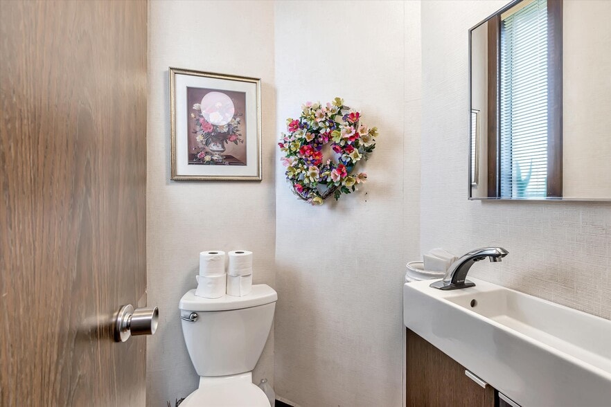 More Photos Of 1804 San Miguel Dr, Walnut Creek Medical For Lease