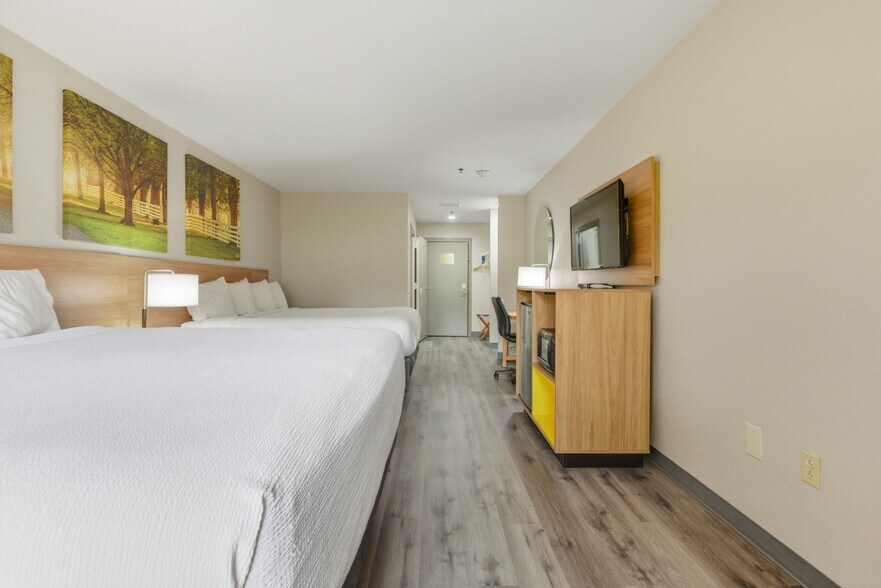 More Photos Of 1011 Highway 64 E, Wynne Hotel For Sale