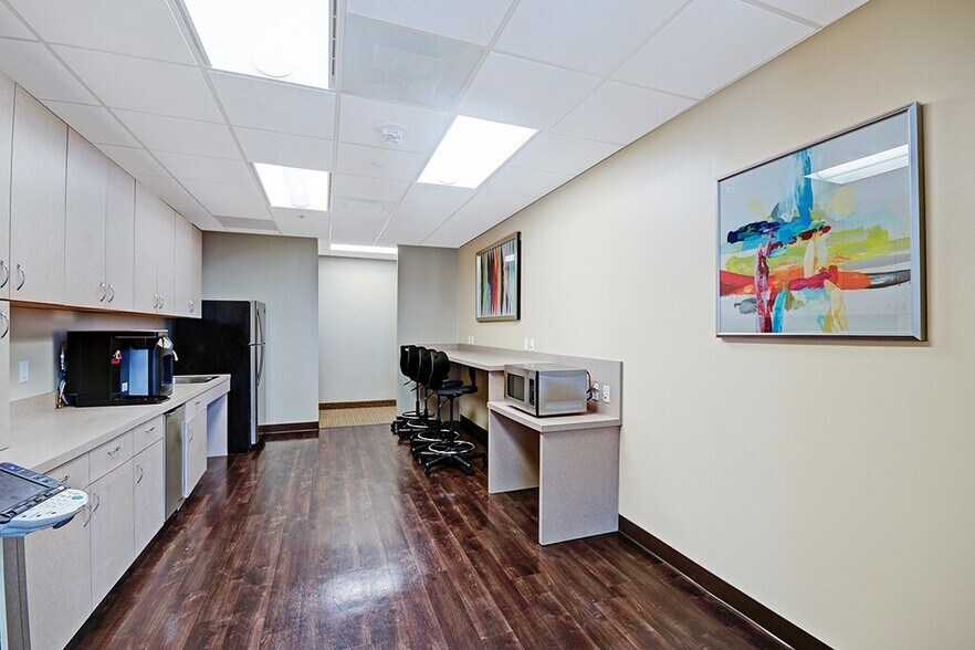More Photos Of 3838 Oak Lawn Ave, Dallas Coworking Space