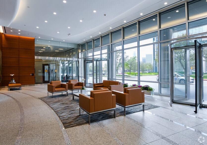 More Photos Of 1300 Post Oak Blvd, Houston Office For Lease