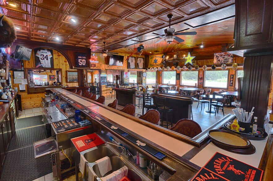 More Photos Of 4048 Porter Mountain Rd, Lakeside Restaurant For Sale