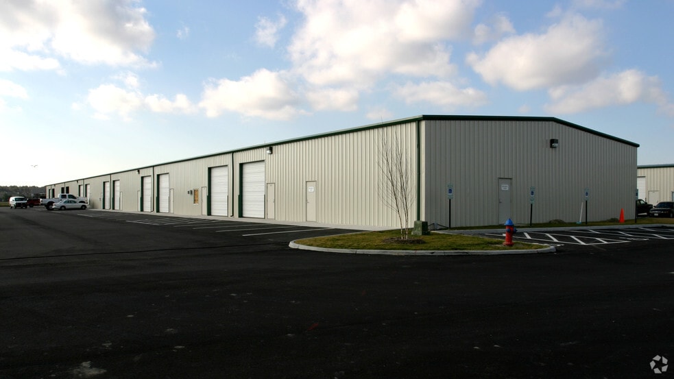 More Photos Of 2589 Quality Ct, Virginia Beach Warehouse For Lease