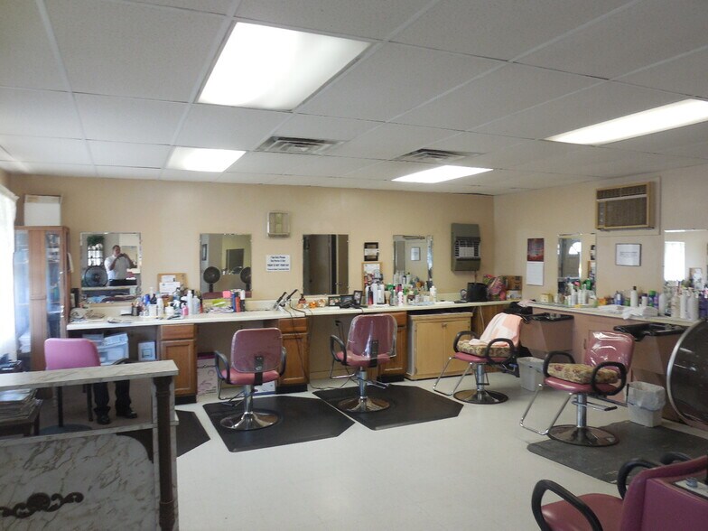 More Photos Of 6120 Crill Ave, Palatka Freestanding For Sale