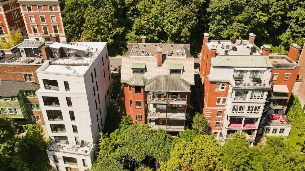More Photos Of 1290 Av Des Pins O, Montréal Apartments For Sale