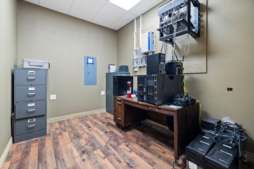 More Photos Of 5678 FM 1249 E, Kilgore Industrial For Sale