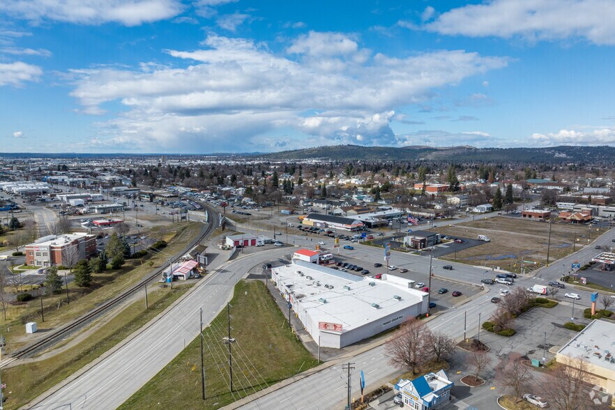 More Photos Of 9120 E Sprague Ave, Spokane Valley General Retail For Lease