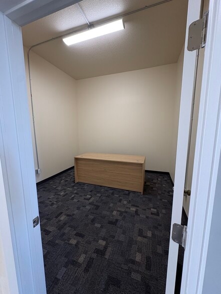 More Photos Of 1549 University Ave W, Saint Paul Office For Lease