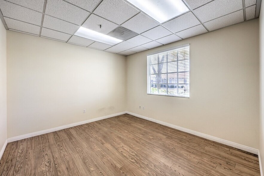 More Photos Of 3263 E Warm Springs Rd, Las Vegas Office Residential For Sale