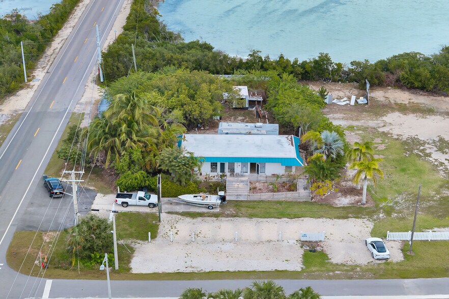 More Photos Of 21423 Overseas Hwy, Cudjoe Key Freestanding For Lease