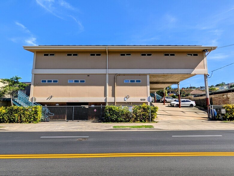 More Photos Of 1320 N School St, Honolulu Office For Sale