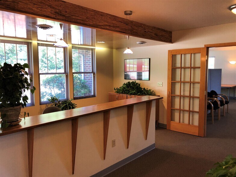 More Photos Of 206 Monroe St, Monroeville Office For Sale
