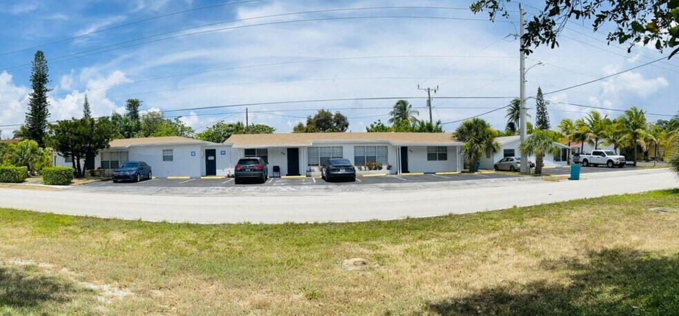 More Photos Of 333 SE 23rd Ave, Boynton Beach Apartments For Sale
