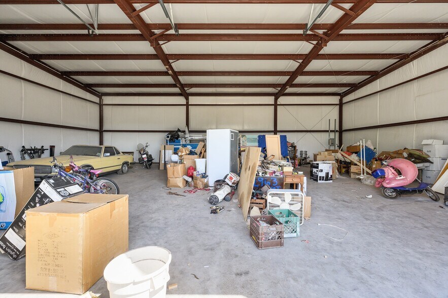 More Photos Of 165 Tecon Cv, Buda Warehouse For Lease