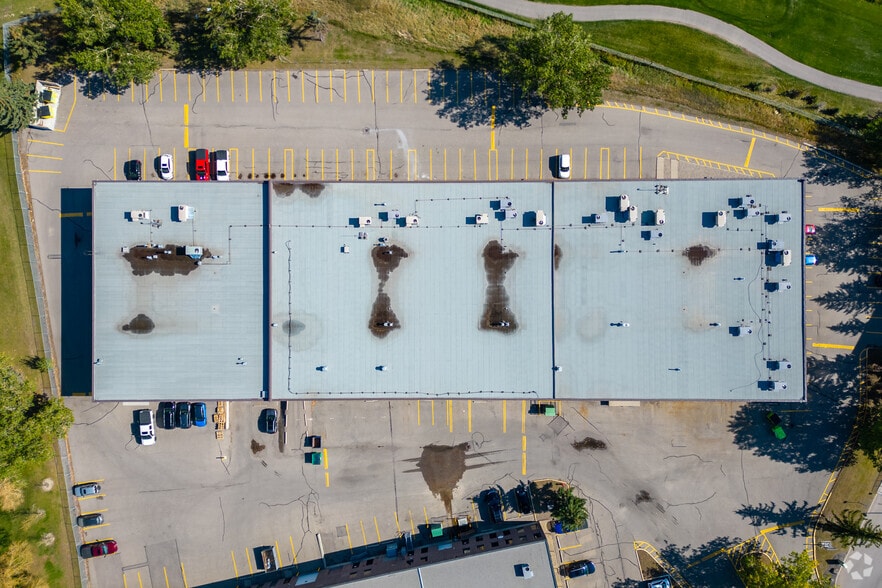 More Photos Of 1338 36th Ave NE, Calgary Warehouse For Lease