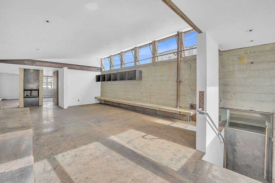 More Photos Of 6 Dravus St, Seattle Warehouse For Sale