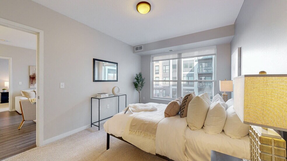 More Photos Of 1700 Plymouth Rd, Minnetonka Apartments For Lease