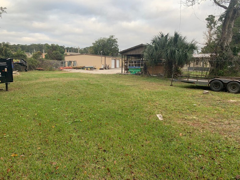 More Photos Of 1910 Bassett Rd, Jacksonville Warehouse For Lease