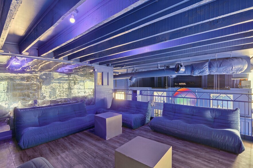 More Photos Of 1012 N Walker Ave, Oklahoma City Bar For Lease