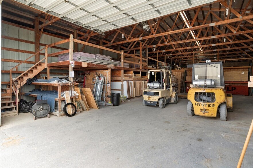 More Photos Of 1230 N Main St, Viroqua Freestanding For Sale