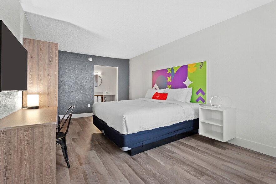 More Photos Of 1153 Airport Rd, Jacksonville Hotel For Sale